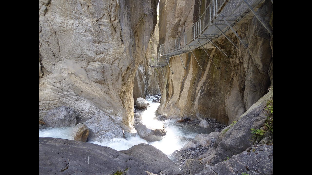 Wanderung durch die Schnanner Klamm zur Fritzhütte (St. Anton am Arlberg)