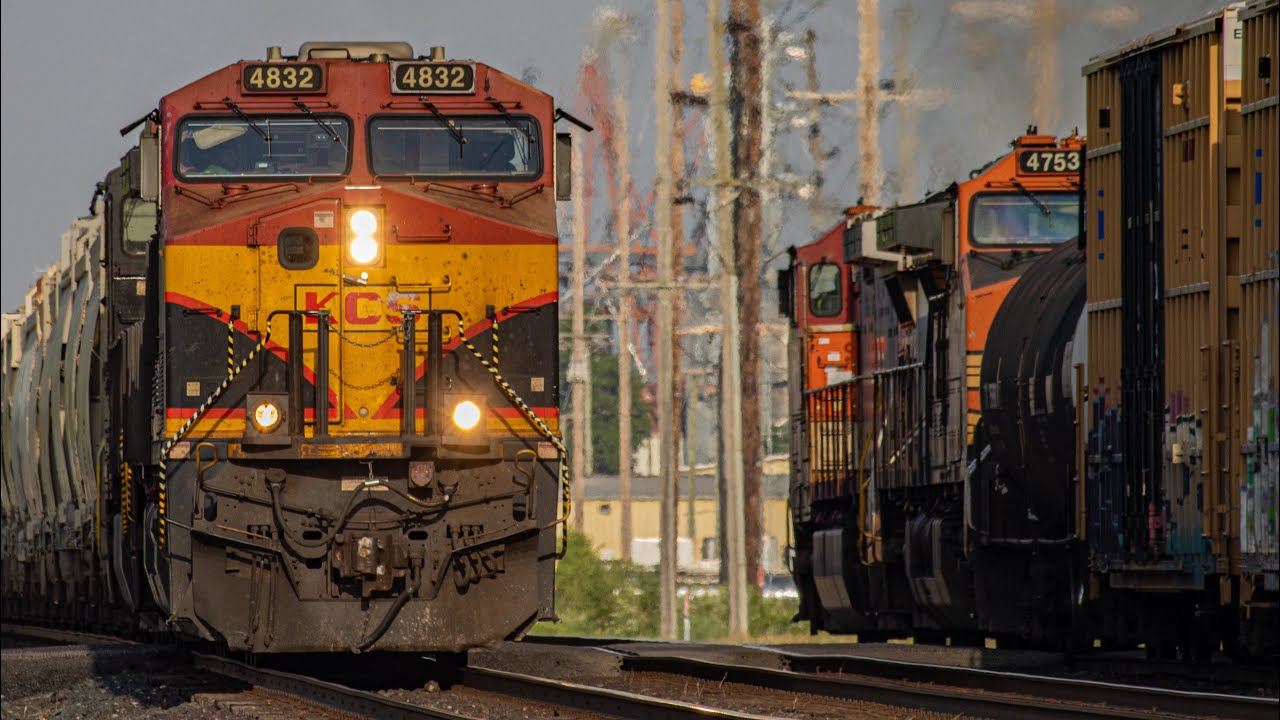NS 13Q leaving the siding with a Fake Bonnet leader meets 60J? At CP329 in Archbold, Ohio!!!!