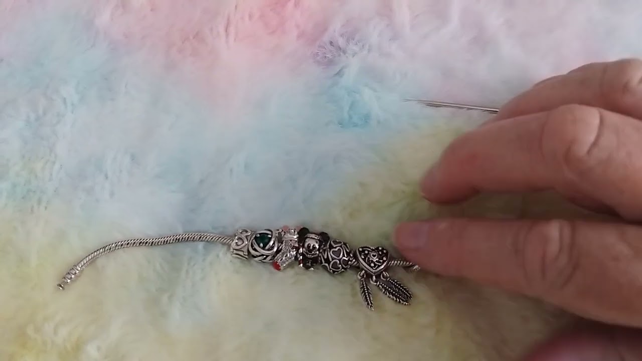 What's on My Pandora Bracelet? 🙂