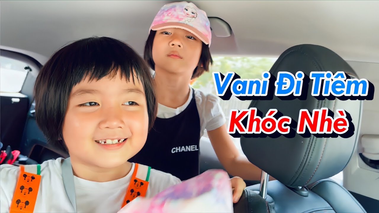 Mẹ Dương và Ruby dắt bé Vani đi chích ngừa . Vani khóc nhè sợ tiêm ^^