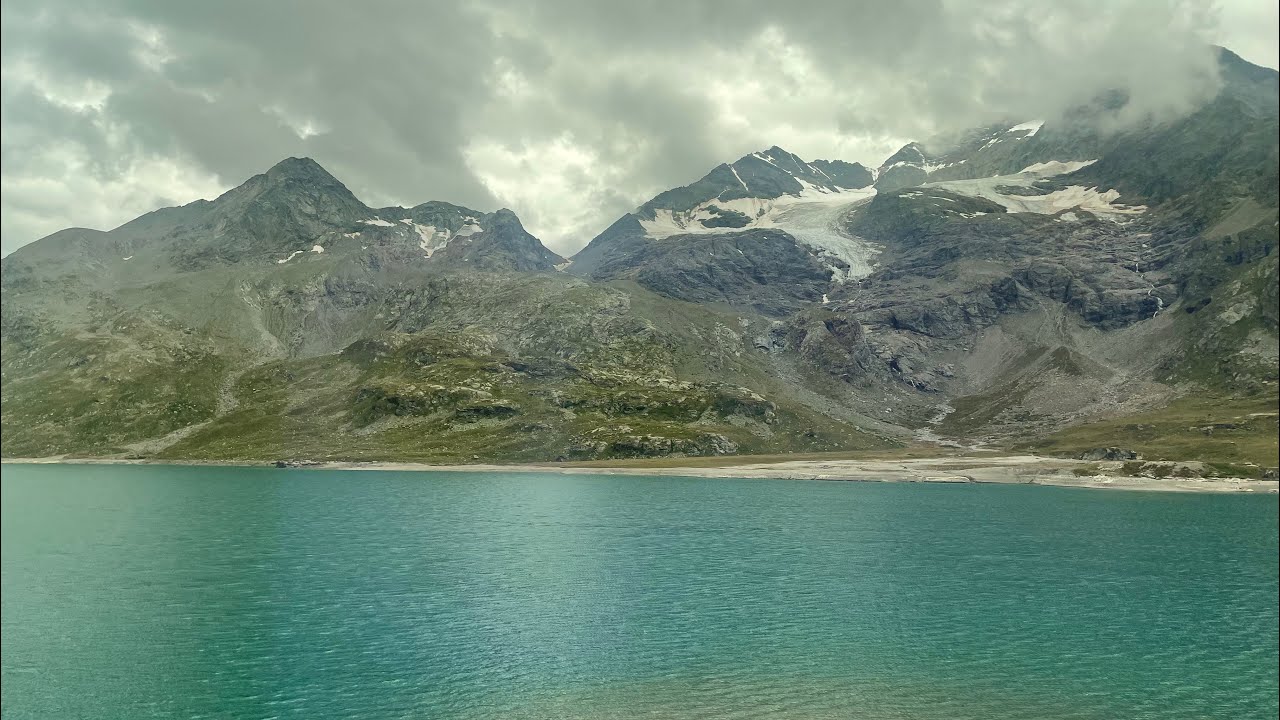 Podróż pociągiem przez Szwajcarię - Bernina Express 