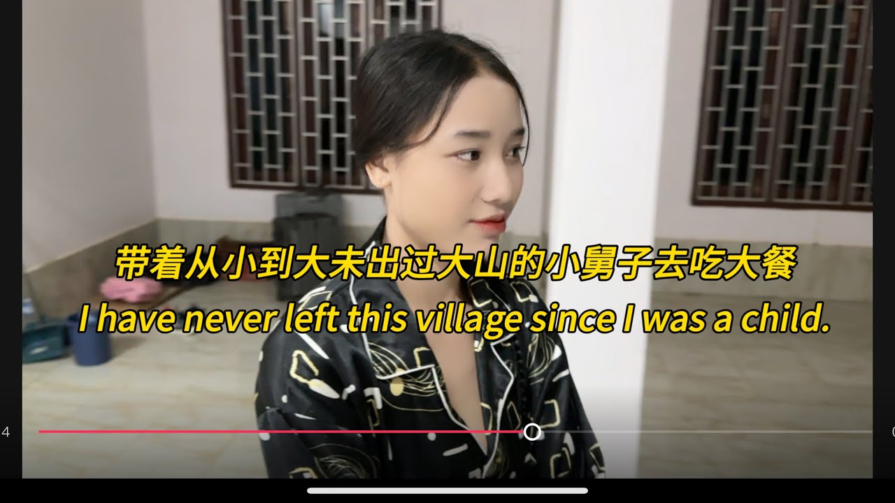 在老挝两个小舅子去吃大餐，I have never left this village since I was a child.#老挝农村生活
