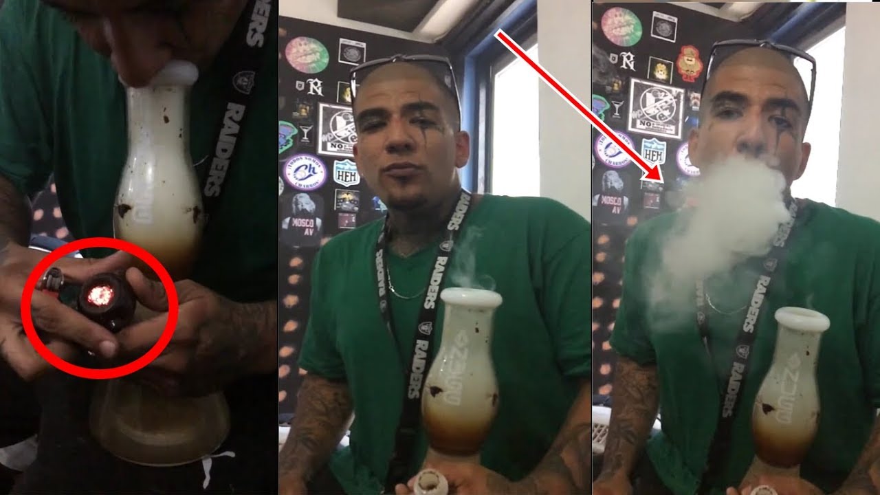 Remik Gonzalez Fumando EN Un Bong