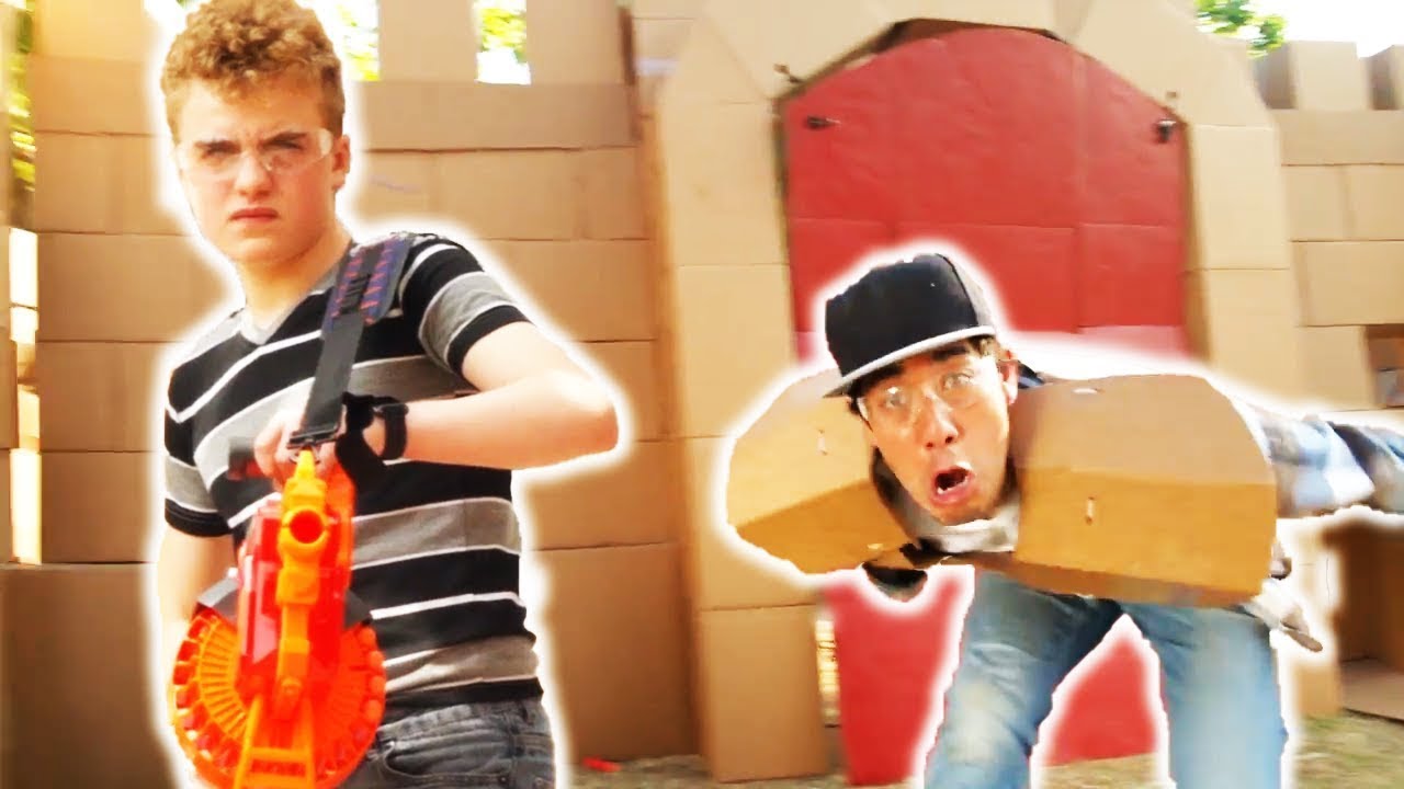Nerf Guide: NERF Official Zach King Builds the Ultimate Cardboard Nerf Castle NERF Nation 