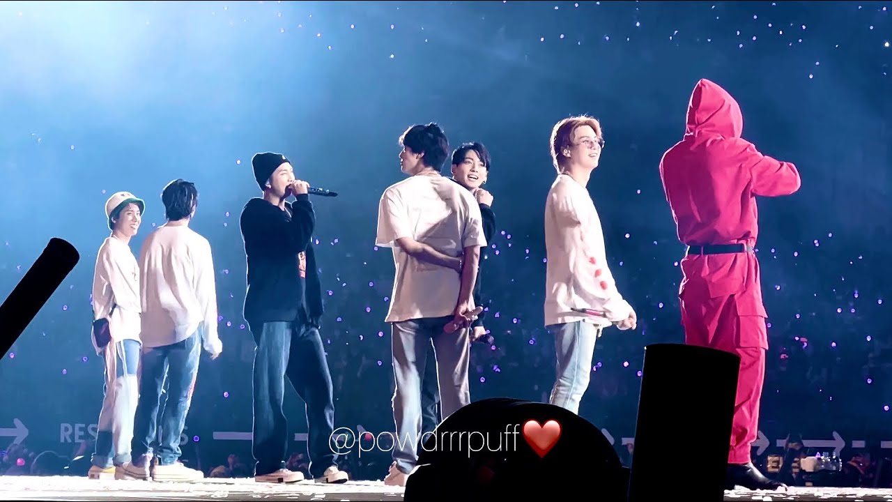 211201 FANCAM - Final Ment (ARMY BOMB WAVE) - BTS PTD Day 3 @ SOFI - 4K 직캠