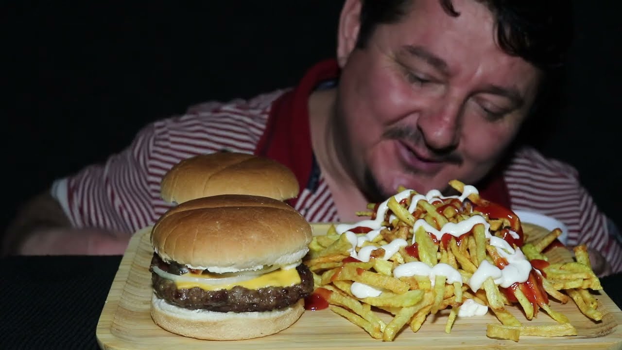 || ASMR MUKBANG || Nerom Burger ve Patates #neromasmr