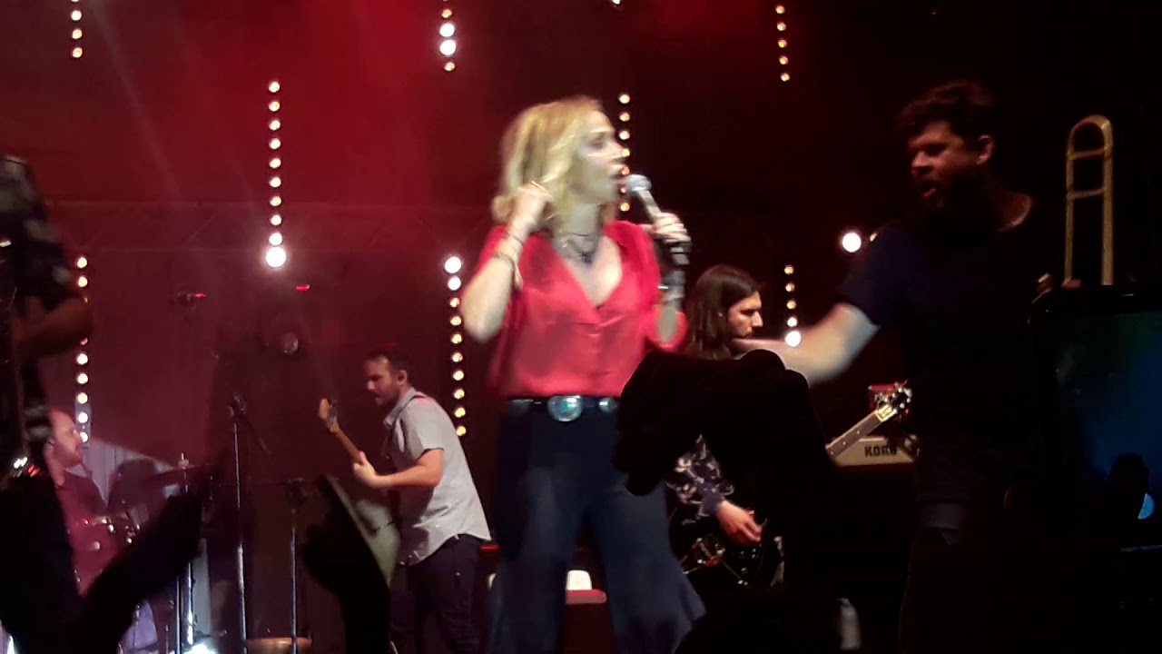 Άννα Βίσση - Δε σ'αλλάζω, Όσο έχω φωνή LIVE (Φεστιβάλ Μονής Λαζαριστών)