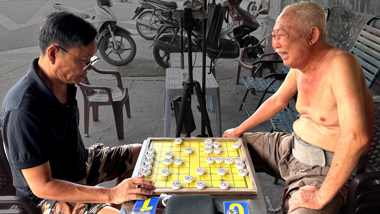 Chú Việt Xích Lô đi hành tẩu giang hồ, bị Anh Cẩm chặn đường và cái kết