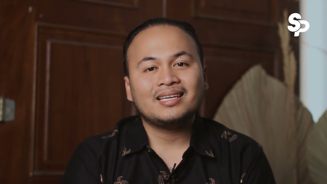 Rahasia Sukses Bisnis Ayam Goreng OMZET TRILIUNAN