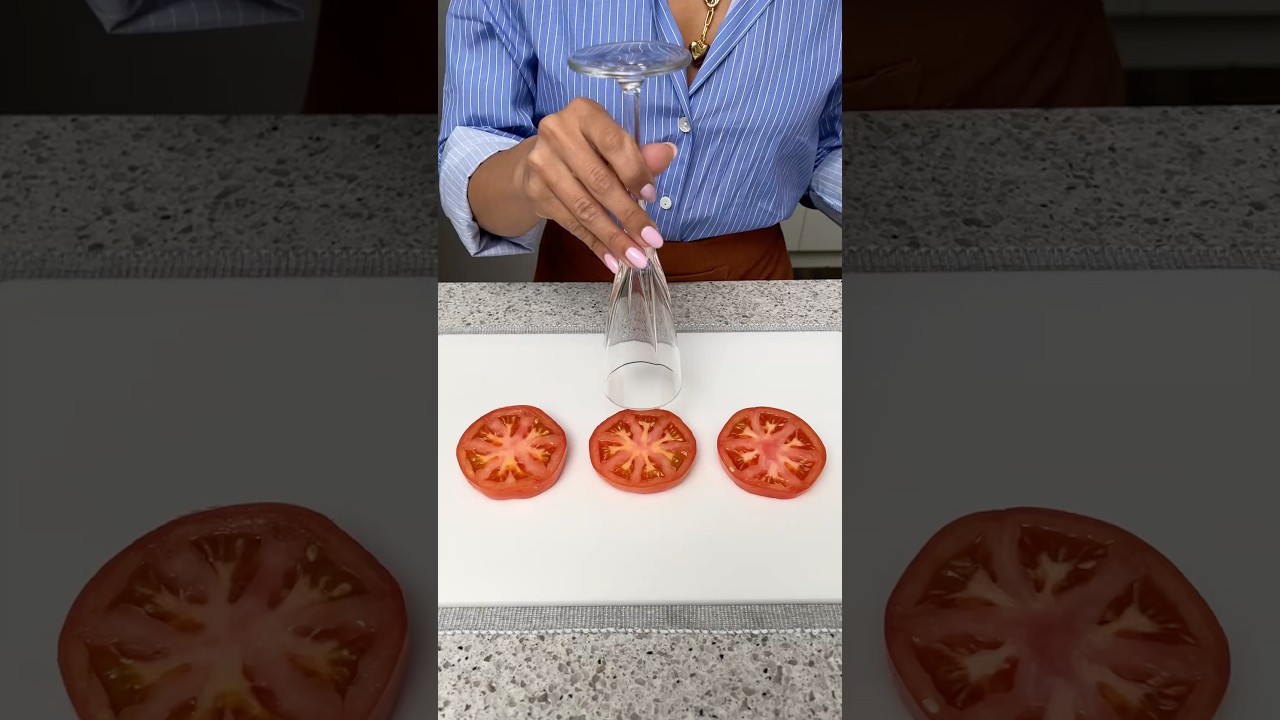 Now I&rsquo;ll only make tomatoes like this 😲 #shorts #short #food #breakfast #egg #recipe #easyrecipe