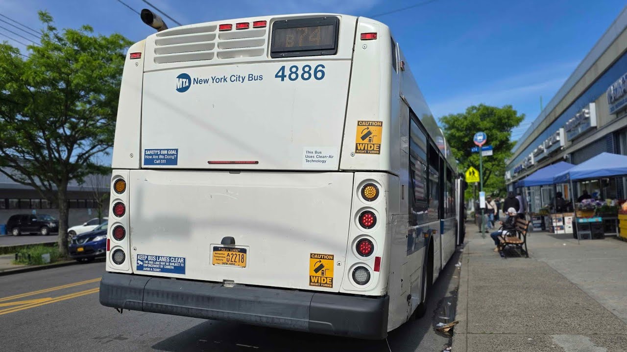 MTA New York City Transit: 2011 New Flyer Industries 