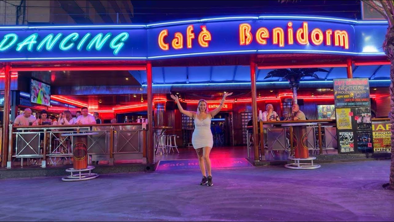 The Benidorm Strip Unveiled: Must-Visit Hotspots for Your Perfect Getaway!