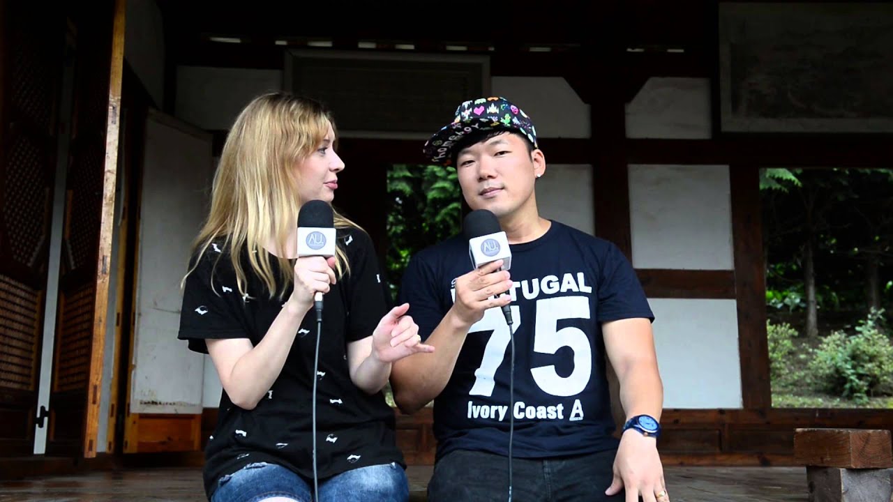 Interview: Nichola & Hugh from My Korean Husband on what's new on their blog