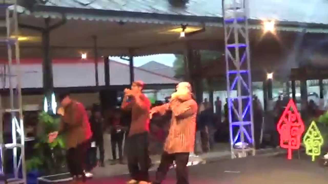 JOGJA HIP HOP FOUNDATION - Cintamu Sepahit Topi Miring at JOGJA GUMREGAH