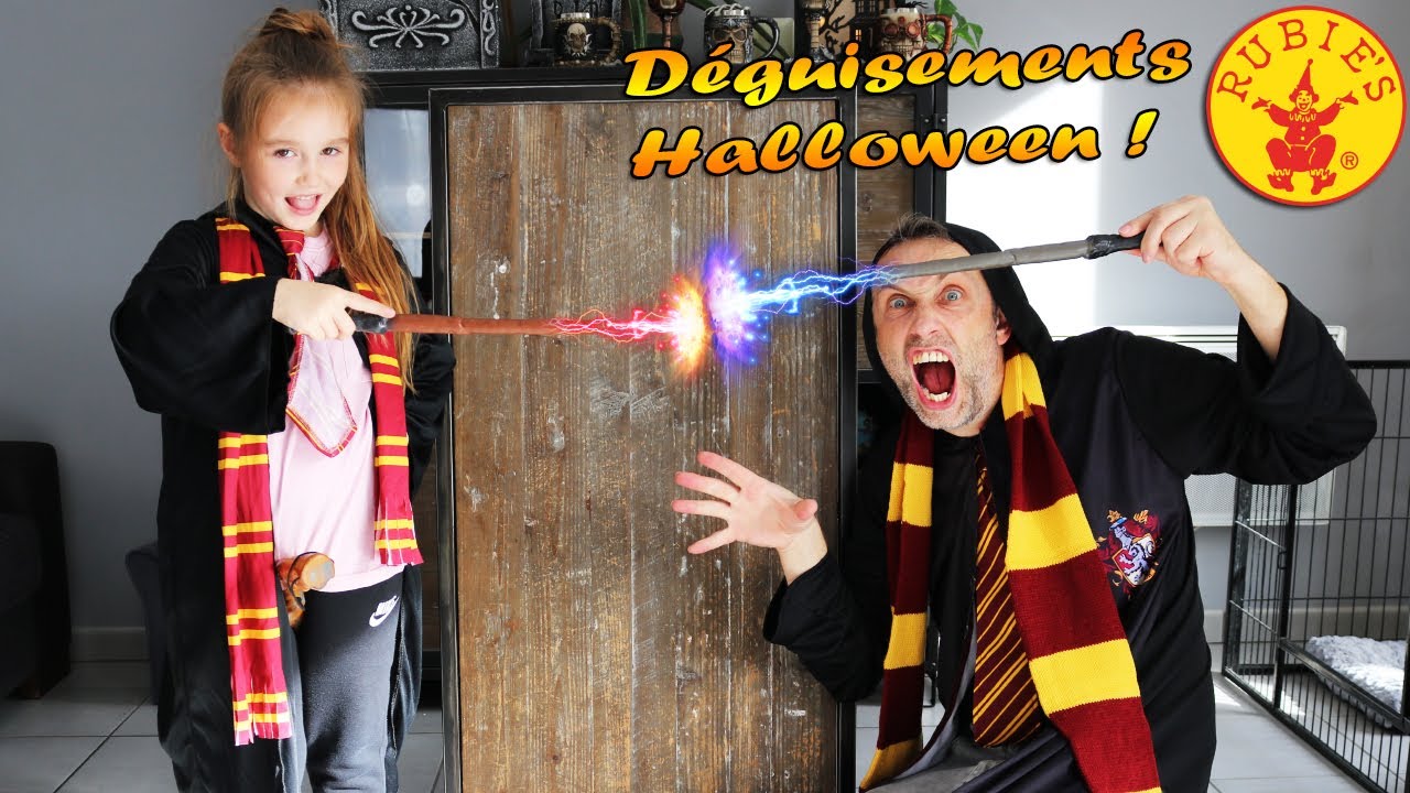 Notre TABLE BASSE MAGIQUE nous fournit les DÉGUISEMENTS pour HALLOWEEN 2020 ! RUBIE'S Magic !