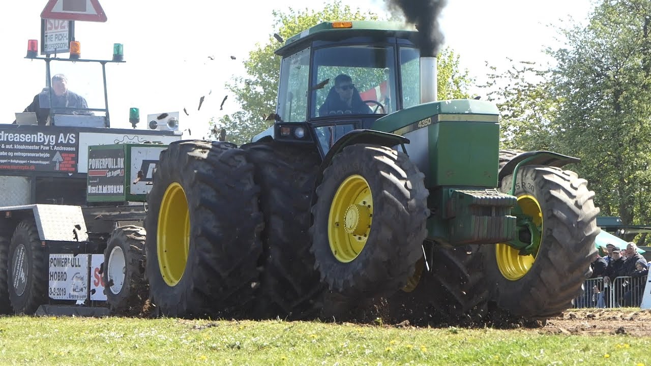 John Deere 4350 Giving It All Up Trying To Make The Fullpull in Sdr. Vissing Tractor Pulling DK