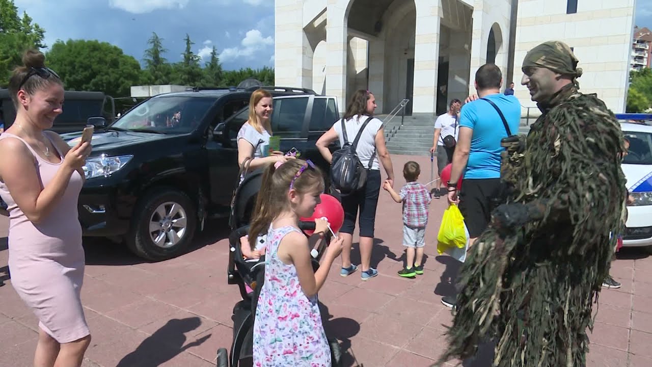 DAN POLICIJE NIŠ   Druženje sa decom Policija, Žandarmerija
