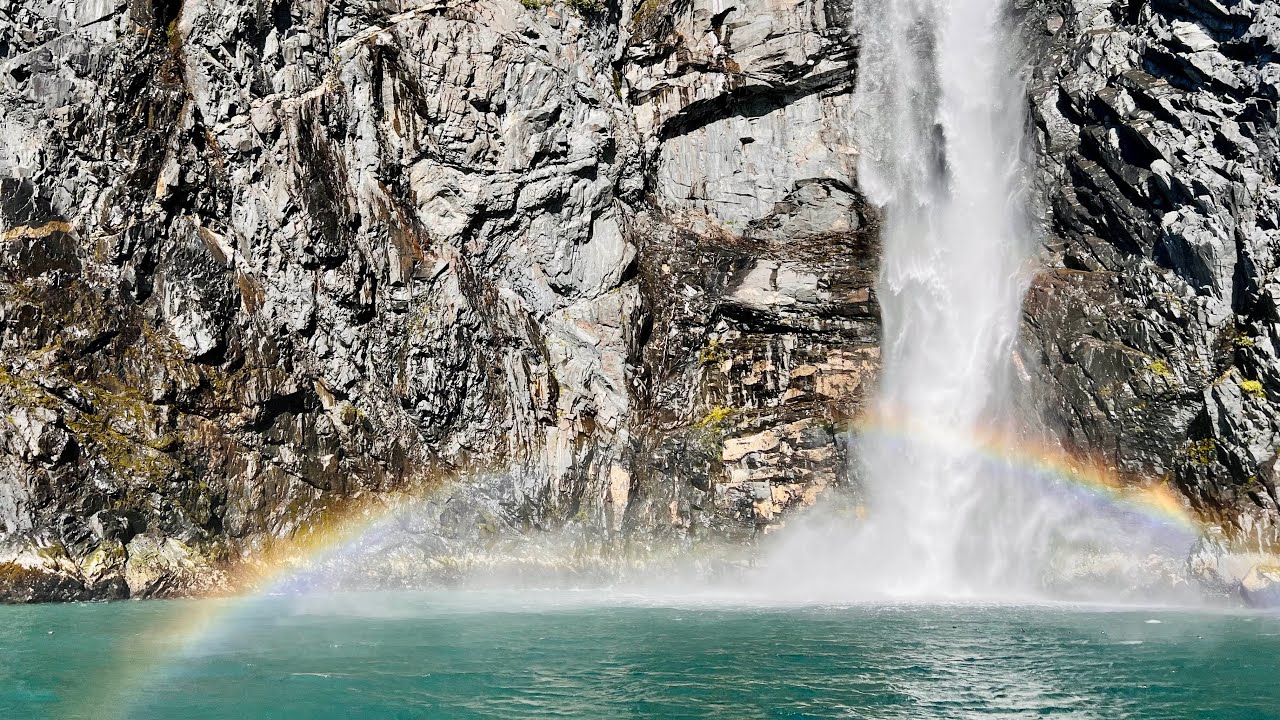 Alaska - Beautiful Scenery //  Prince  William Sound // Fishing - Waterfalls - Glaciers