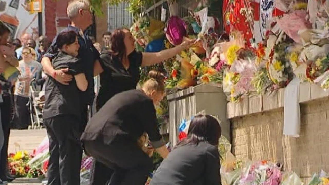 Woolwich attack: Lee Rigby's family visit scene of his murder
