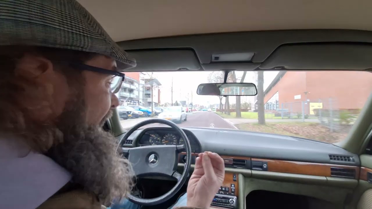 W126 life. New pov . To the opticien 