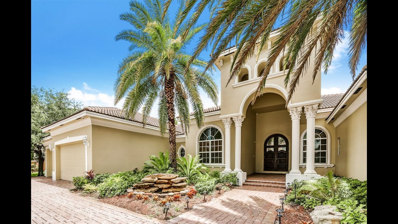 Grand One-Story Estate in Davie, Florida