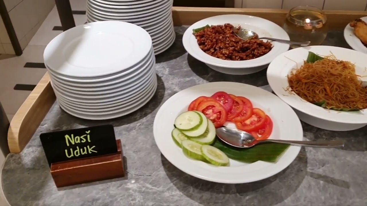 Ibis Palembang Sanggar standard larger room size with breakfast.