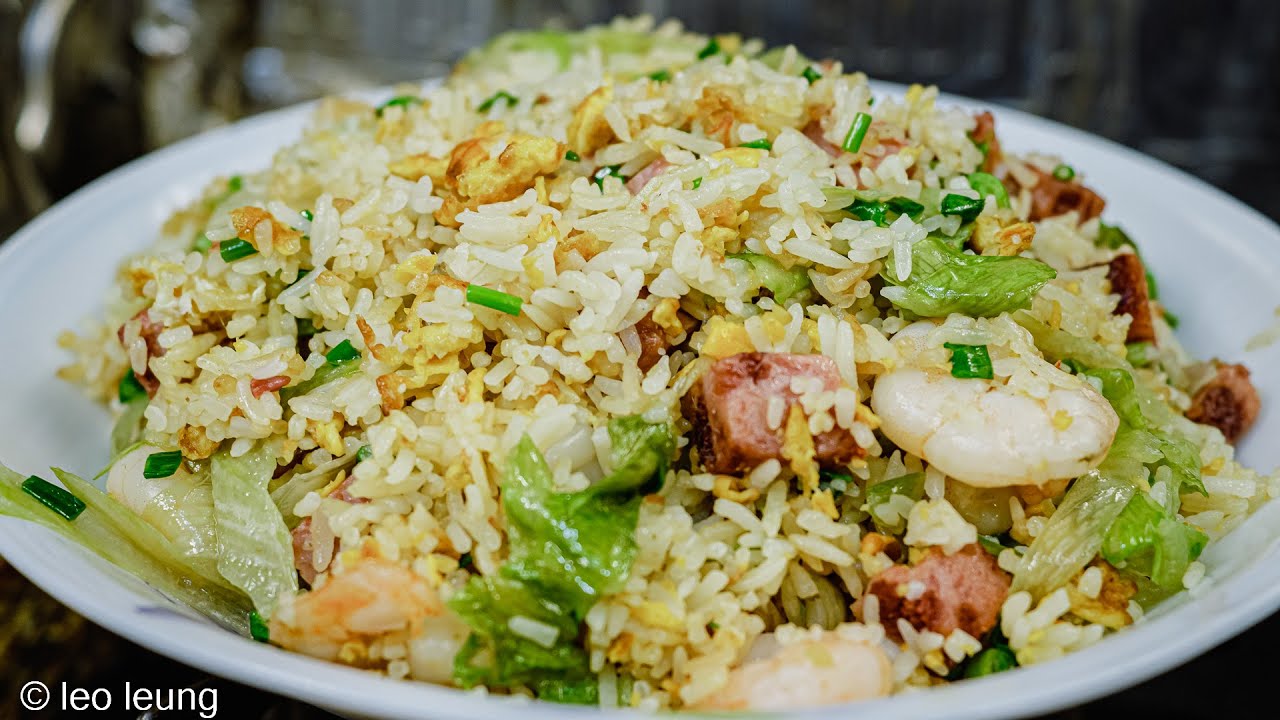 廣東話影片｜揚州炒飯(家廚亂來版)｜粒粒金香不油膩｜我家食家誇讚好過很多餐廳出品｜兩種炒飯方式解說｜炒飯好簡單｜家廚炒出專業味道｜人人家中材料都可以做出美味揚州炒飯！