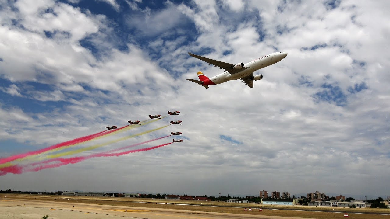 90 aniversario Iberia - Fundación FIO - Patrulla Águila - Cuatro Vientos - 25/6/2017 - Sony AX53