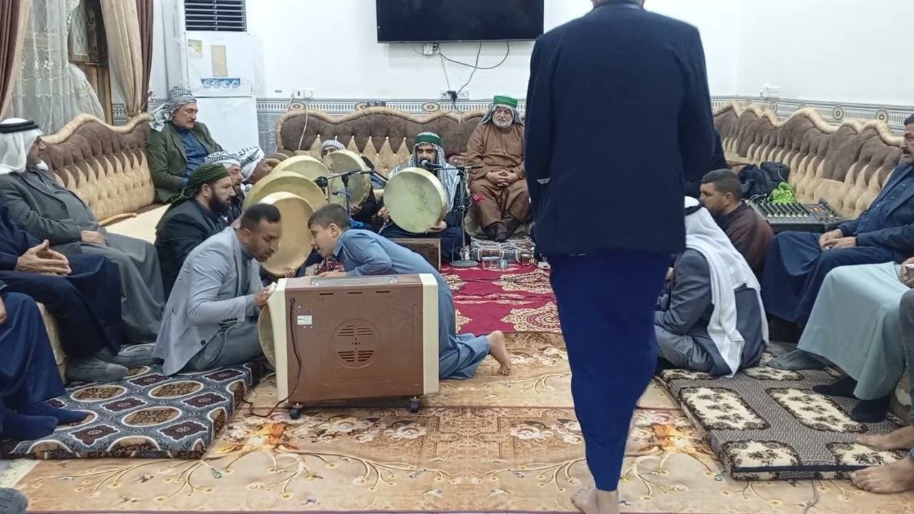 مديح سيد ضياء ابو قيس في دار الحاج ابو ناظم المرسومي