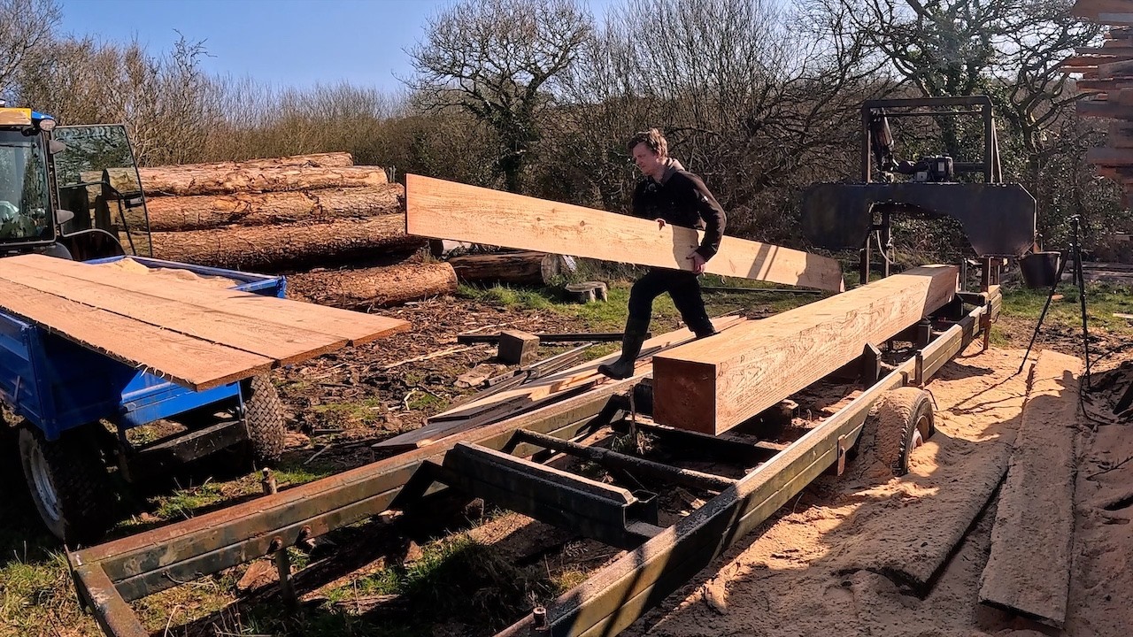 Milling 175 Floorboards On My Homemade Bandsaw Mill 