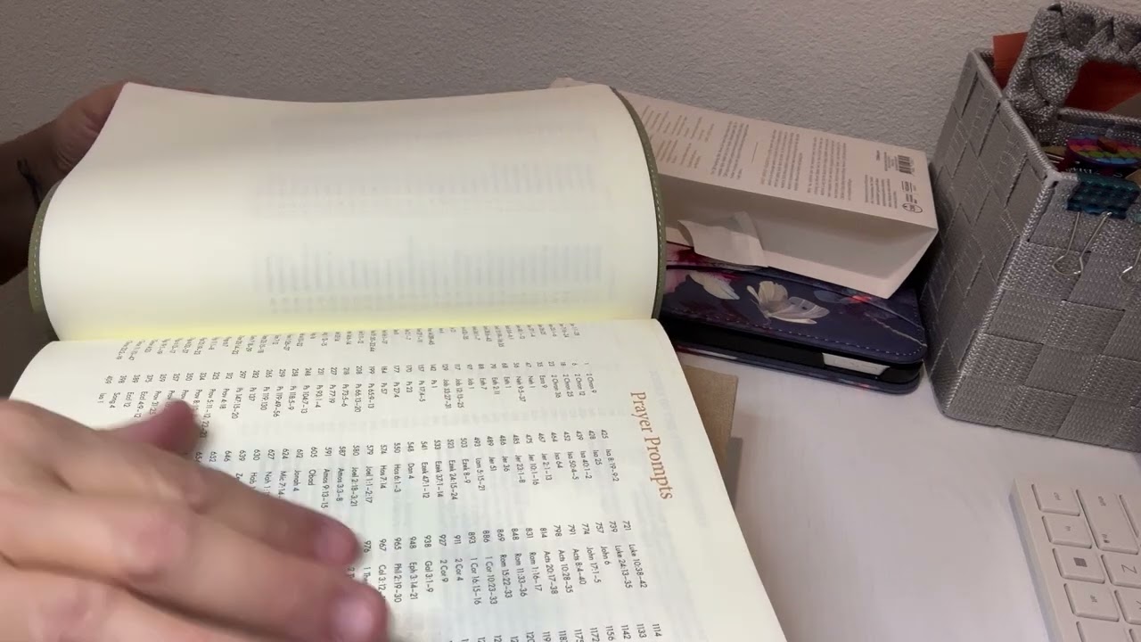 Unboxing the Revive Pur Hearts Notetaking Bible