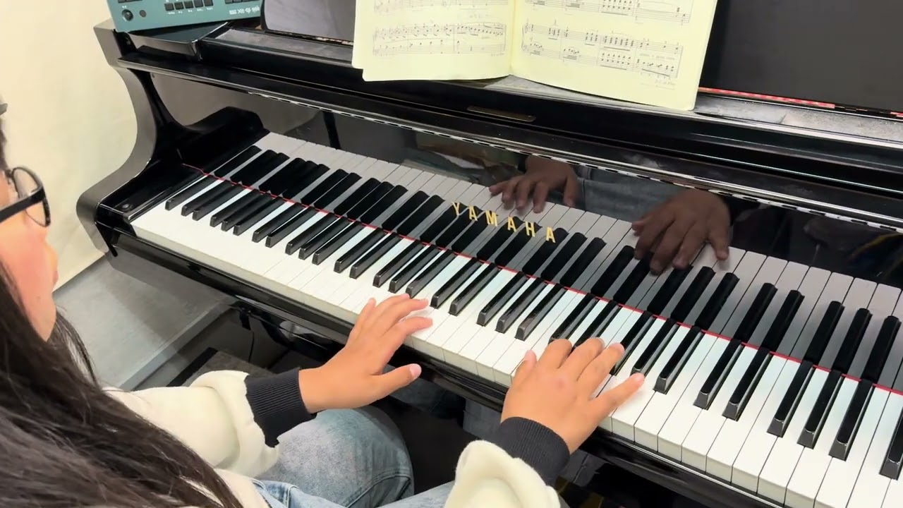 清らかな小川　　ブルクミュラー25の練習曲より