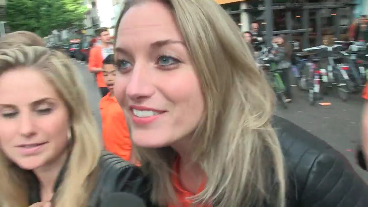 Buitenbeeld WK special - De Sfeer Tijdens Nederland - Mexico - Flabber.nl