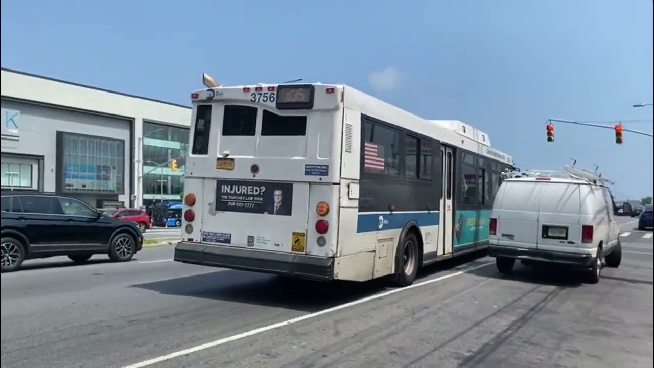 MTA Bus & NYCT: Flatbush Depot & Kings Plaza Action