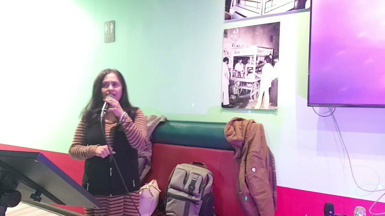 Live Bollywood Singing - Honest Restaurant