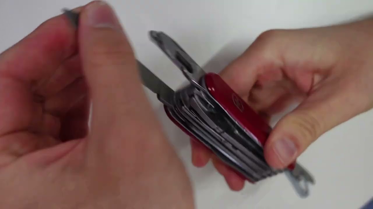 Schweizer Taschenmensser klemmt? Reinige und reparieren Victorinox Taschenmesser mit WD 40
