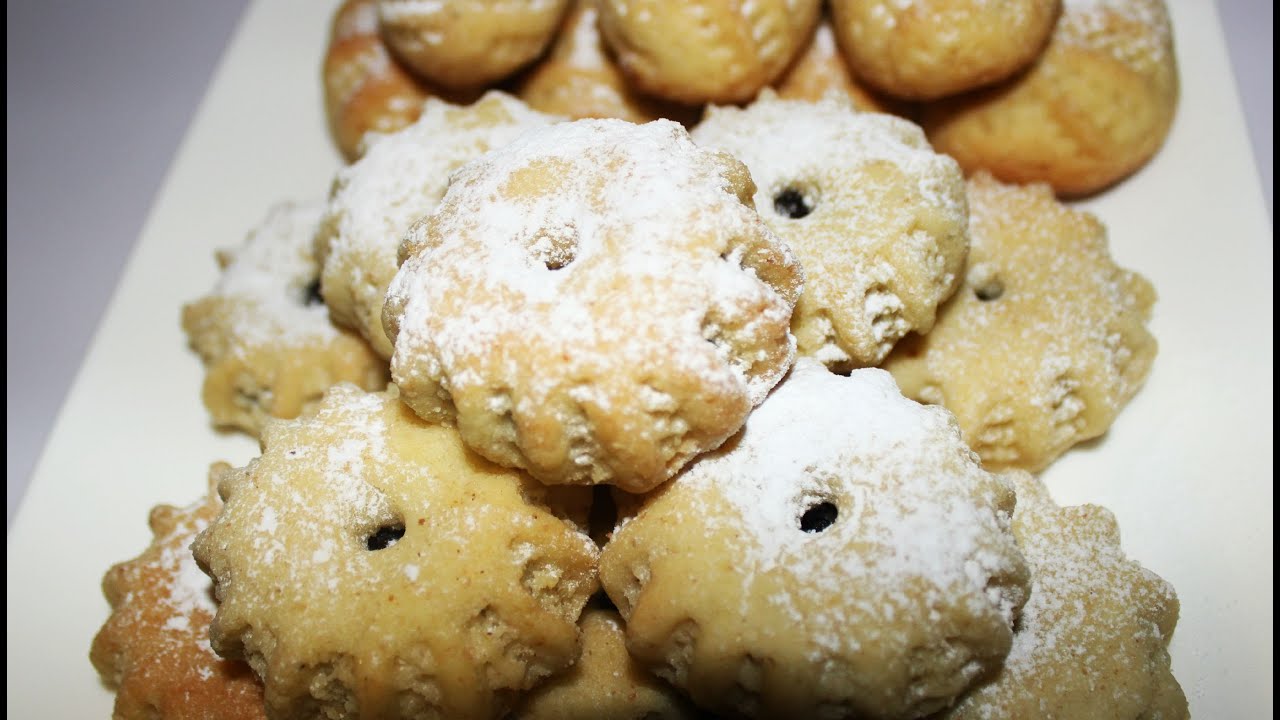 Ma'amoul (Eid Biscuits)                                  (معمول (كعك العيد