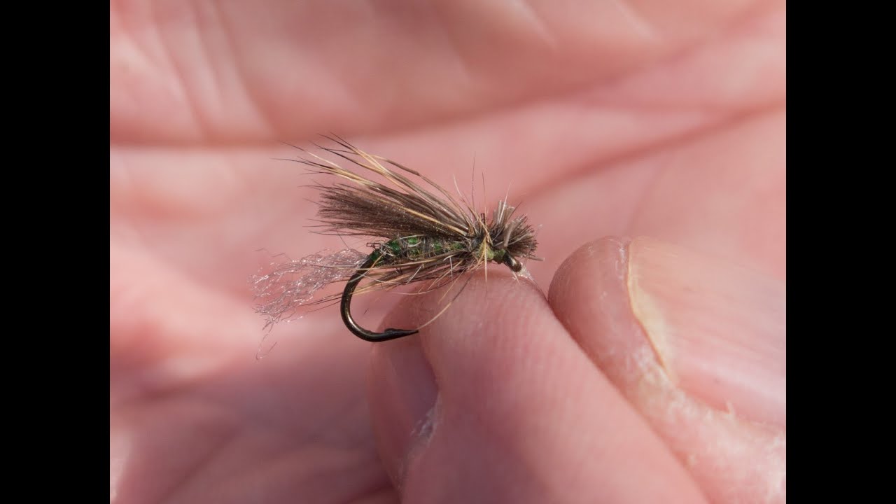 David Pilkington Demonstrates Tying a Grannom Emerger at The Arundell Arms.