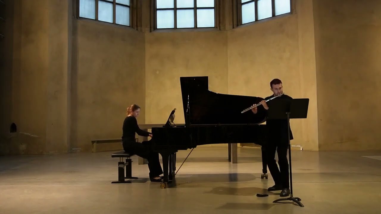 Olga Neuwirth - Verfremdung/Entfremdung f&uuml;r Fl&ouml;te, Klavier und 6-Kanal-Zuspielung (2002)