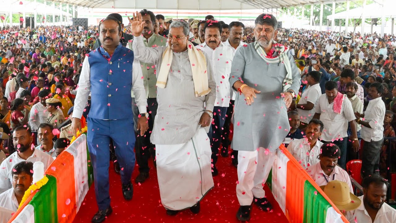 Chief Minister Siddaramaiah  inaugurated development works worth Rs 1146 crore in Maddur.