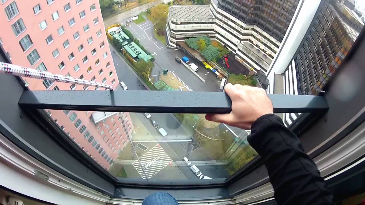 Selbstrettungssystem / self-rescue system / système d'auto-sauvetage