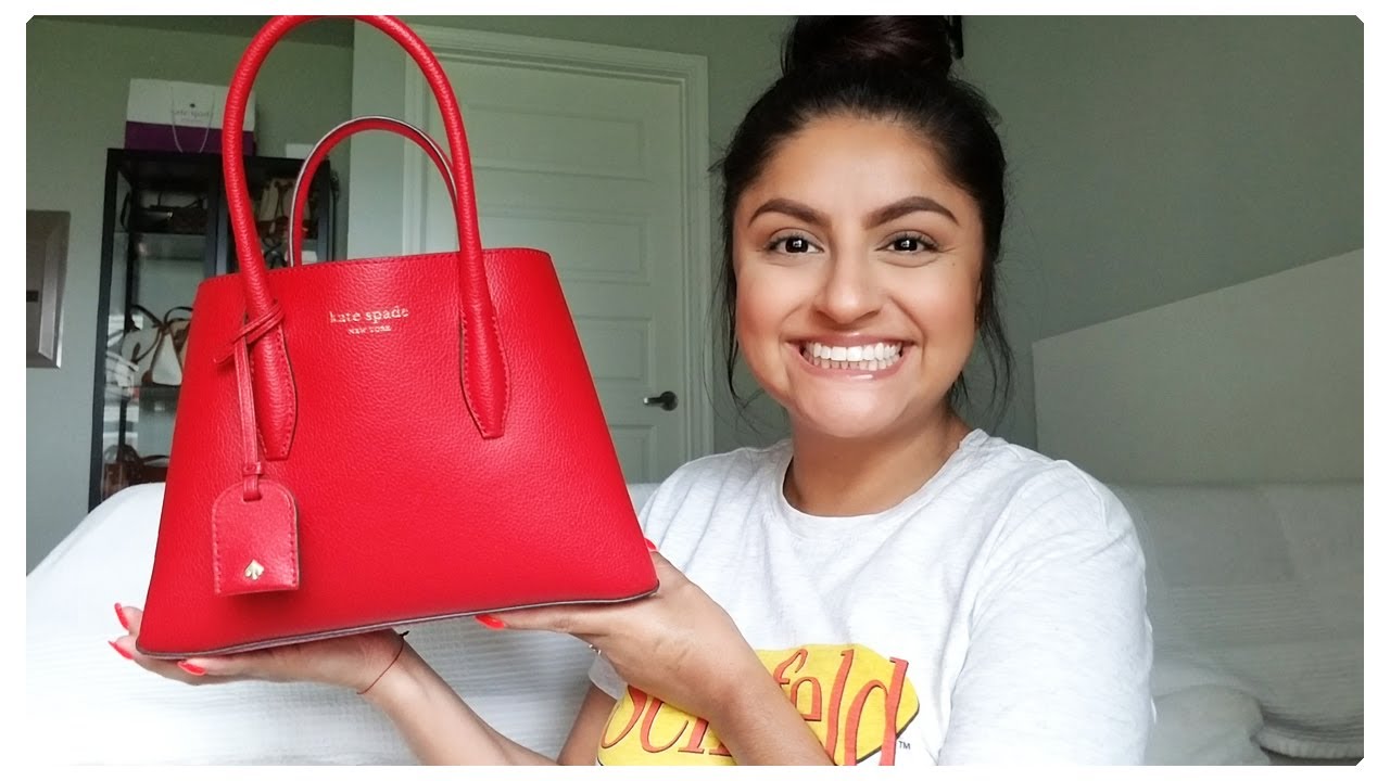 WHAT'S IN MY BAG / BAG REVEAL