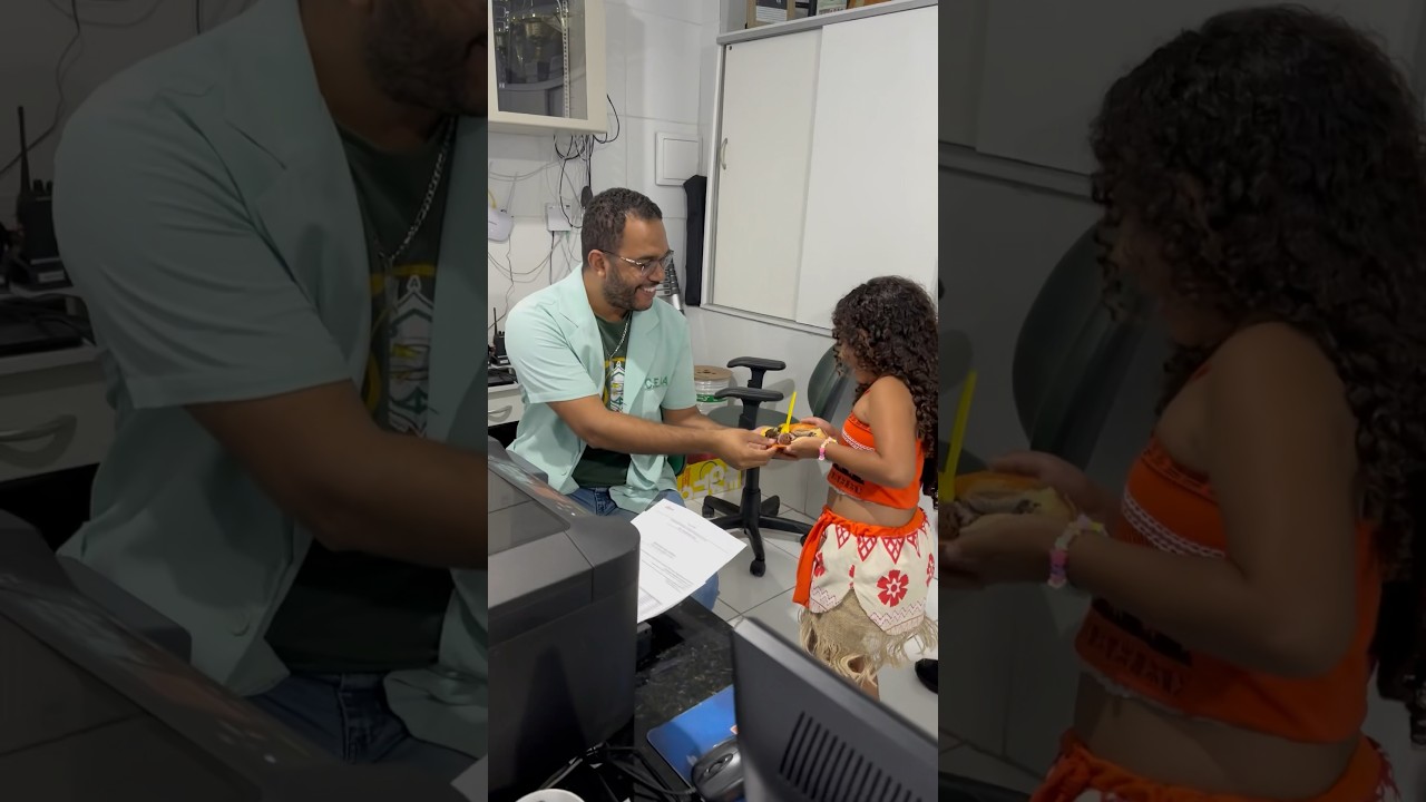 Levando bolo pra o tio na secretaria