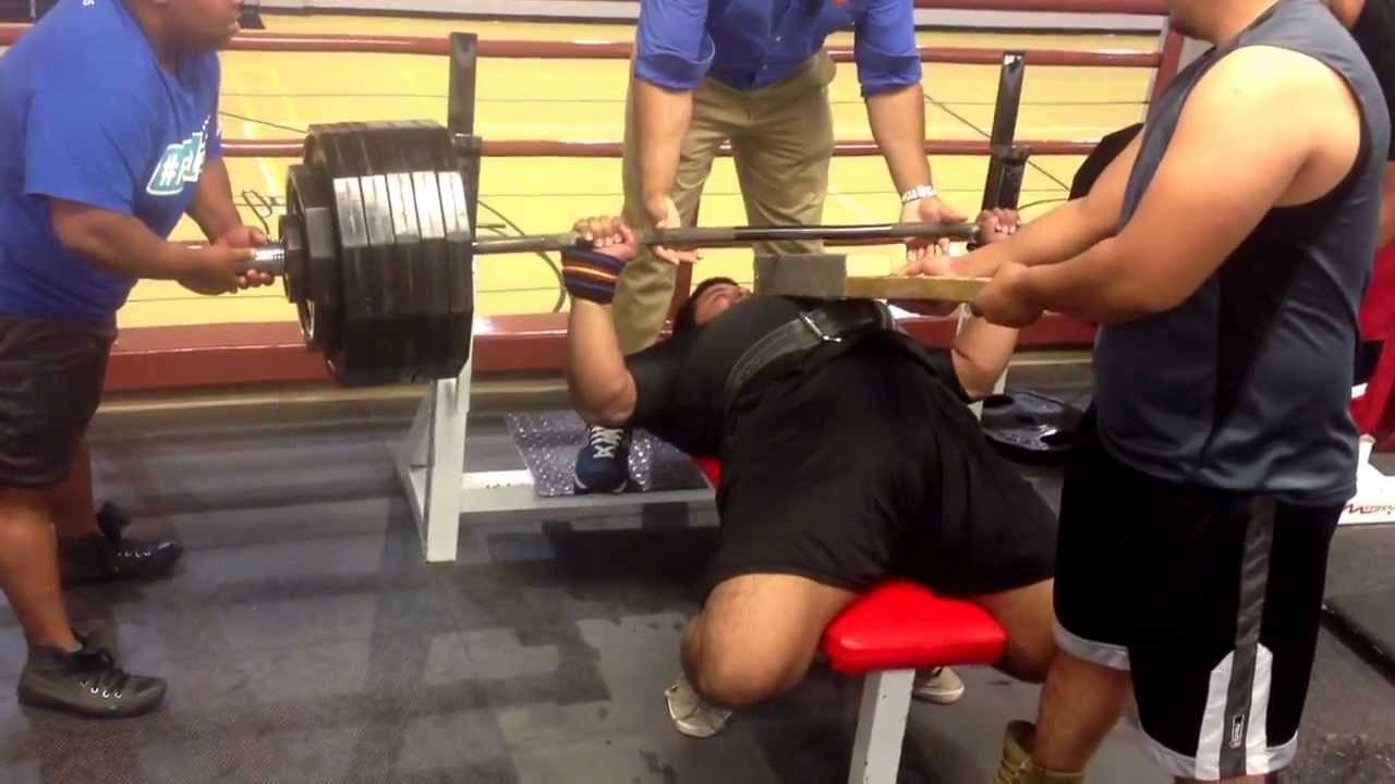 Jaime Villa on Bench Press