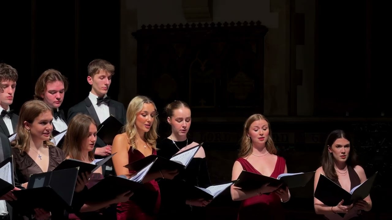 Auld Lang Syne - Trad. Scottish | Phoenix Consort