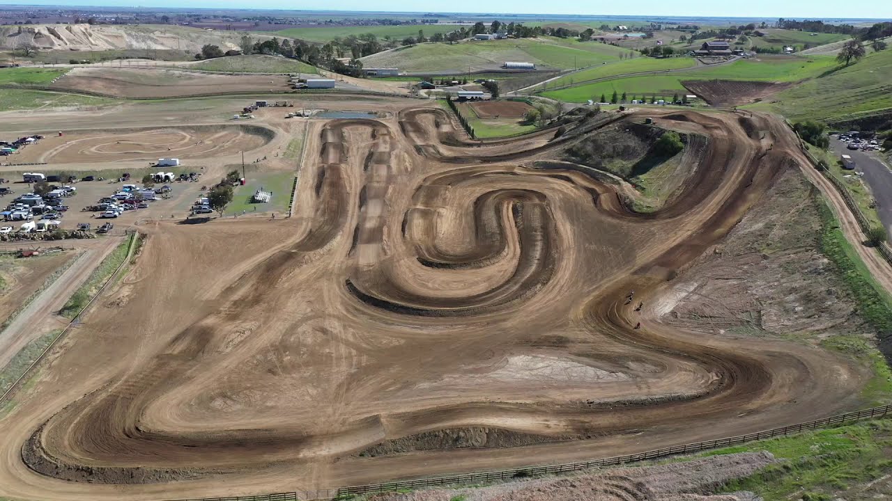 Diablo MX Ranch (Drones chasing motorcycles)
