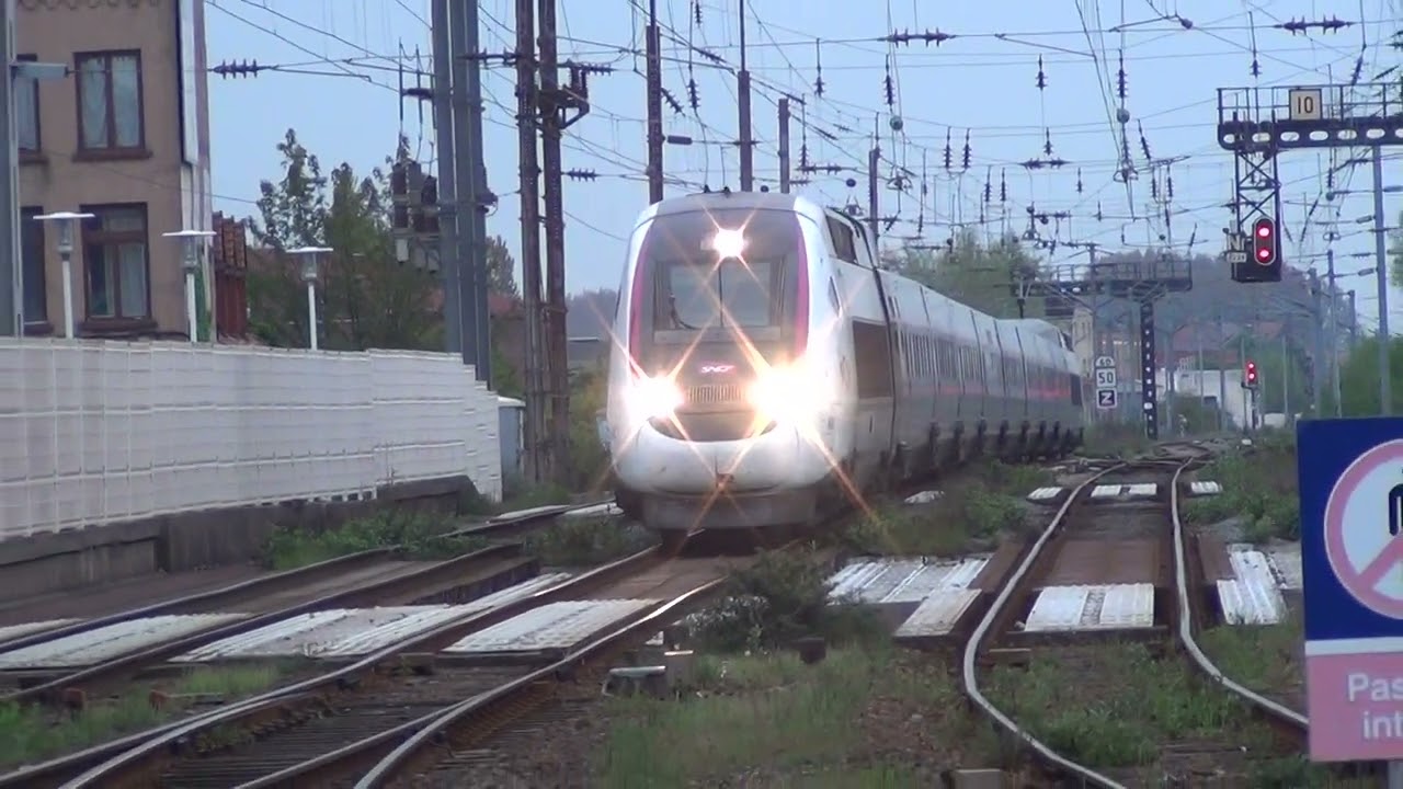SNCF TGV INOUI arriveert op station Duinkerke!