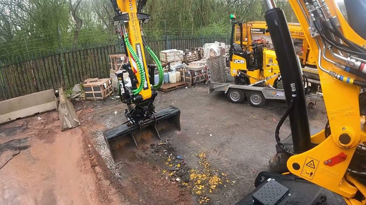 Yard Tidy Up with the JCB Pothole Pro