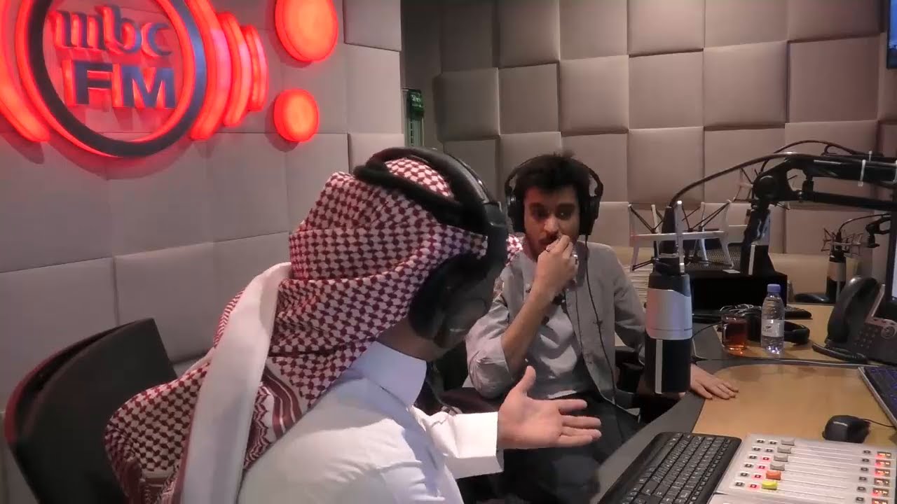 شاهد لقاء الفنان عايض في برنامج الليلة فن مع محمد العسيري