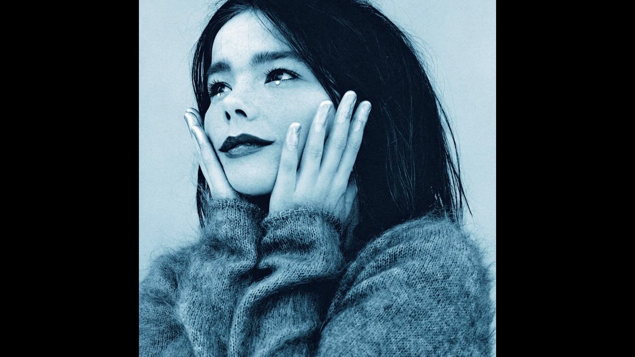 Björk - Nu Flyver Anton (Full Song)